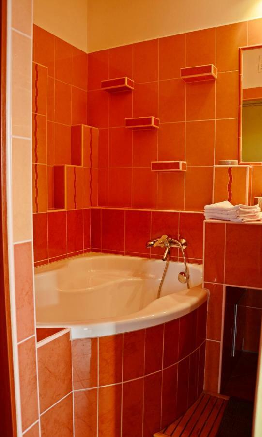 Veszprém Panorama View Family Apartment מראה חיצוני תמונה